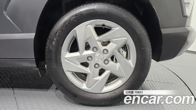 Hyundai Kona SX2 — Фото автомобиля 6