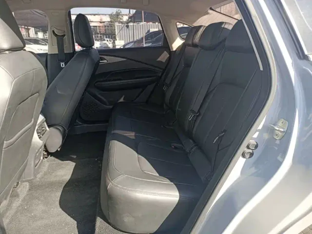 Wuling Starlight — Фото автомобиля 16