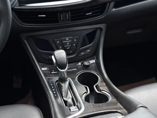Buick Envision Plus — Фото автомобиля 18