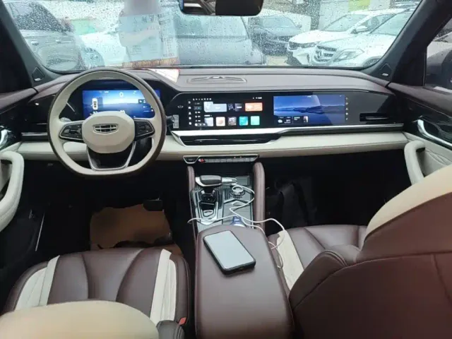 Geely Xingyue L — Фото автомобиля 9