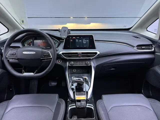 Maxus Dajia 5 — Фото автомобиля 7