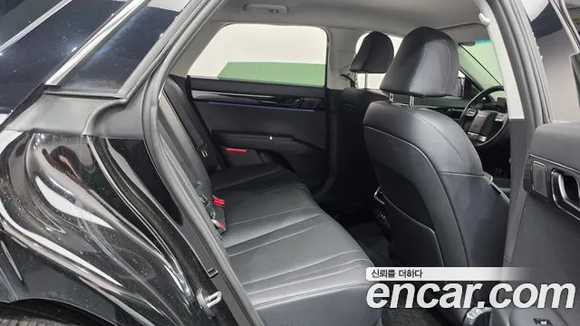 Hyundai Grandeur Grandeur (GN7) 2.5 Бензин 2WD — Фото автомобиля 10