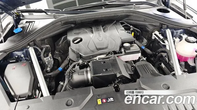 Genesis GV70 — Фото автомобиля 6