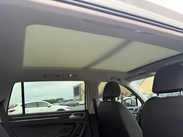 Volkswagen Tiguan L — Фото автомобиля 21