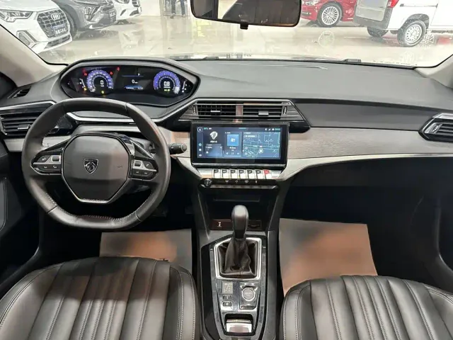 Peugeot 408 — Фото автомобиля 12