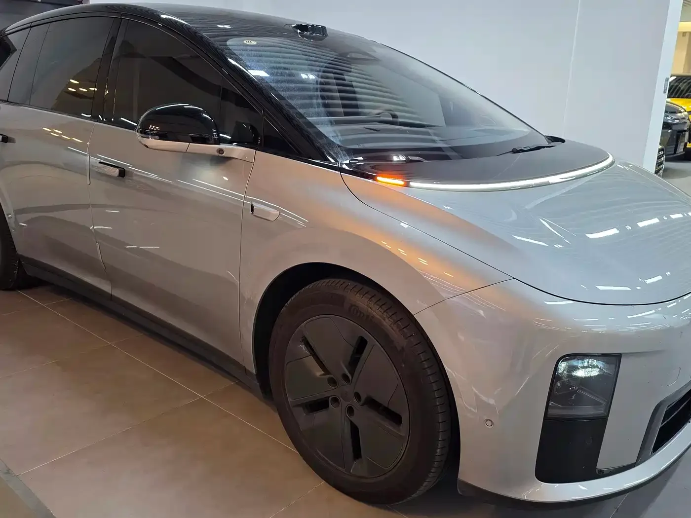 Li Auto Li i8 2025 Standard Edition — Фото автомобиля 7