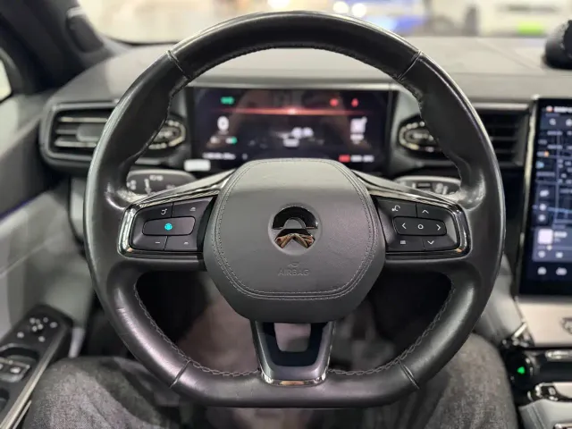Nio ES6 — Фото автомобиля 13
