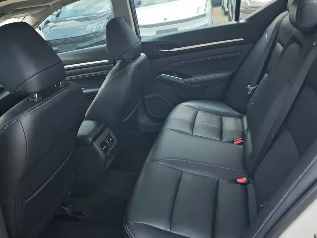 Nissan Teana — Фото автомобиля 4