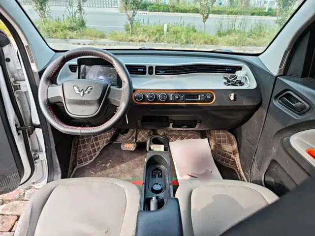 Wuling Hongguang Mini EV — Фото автомобиля 9