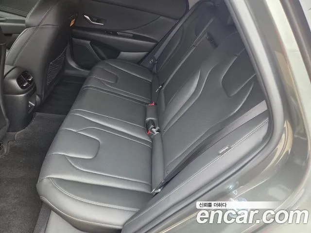 Hyundai AVANTE Новый Avante (CN7) — Фото автомобиля 13