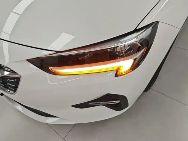 Buick Regal — Фото автомобиля 23