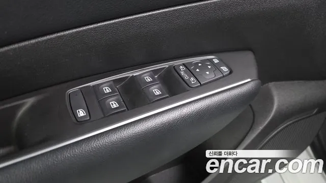 Renault Korea SM6 — Фото автомобиля 29