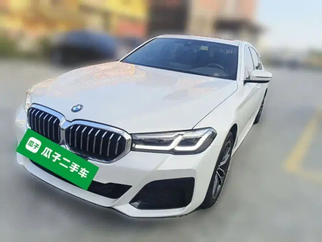 Фотография автомобиля — BMW 5 Series