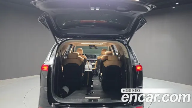 Kia Canival Carnival 4 поколение Дизель 11 мест Signature — Фото автомобиля 20