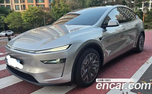 Фотография автомобиля — Tesla Model Y