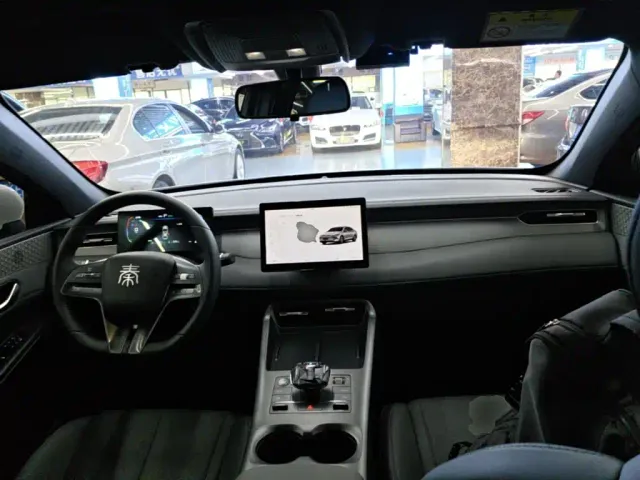BYD Qin PLUS — Фото автомобиля 9