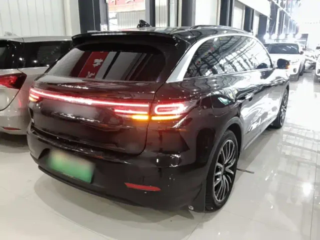 Leapmotor C11 — Фото автомобиля 6