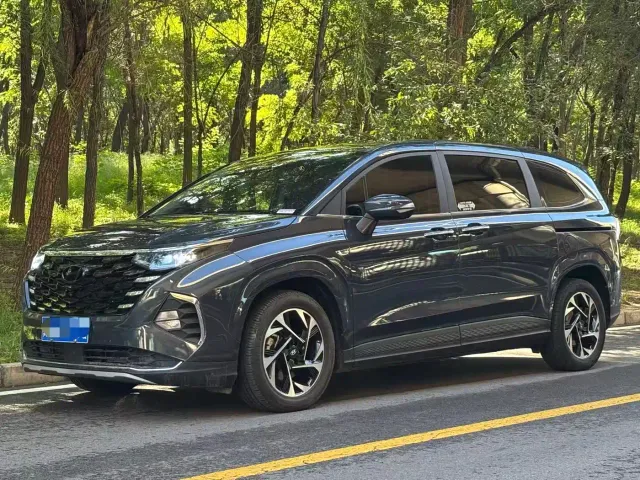 Фотография автомобиля — Hyundai Custo