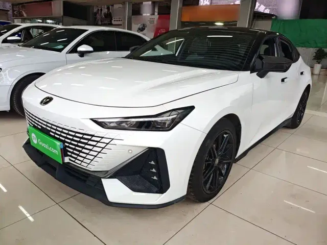 Фотография автомобиля — Changan UNI-V