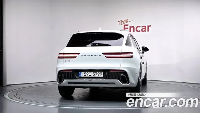 Genesis GV70 — Фото автомобиля 4