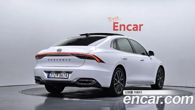 Hyundai Grandeur Grandeur (New) — Фото автомобиля 2