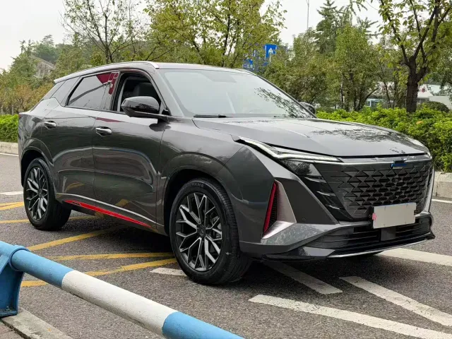 Changan Z6 — Фото автомобиля 3