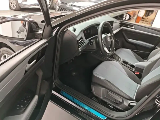 Volkswagen Lavida — Фото автомобиля 15