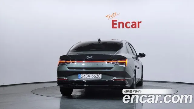 Hyundai AVANTE Inspiration — Фото автомобиля 4