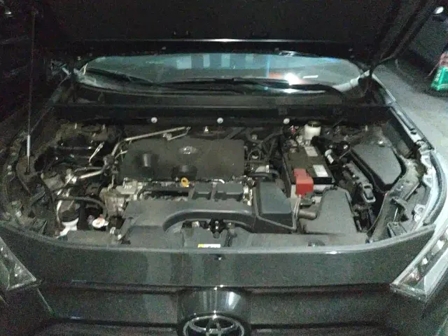 Toyota RAV4 — Фото автомобиля 9