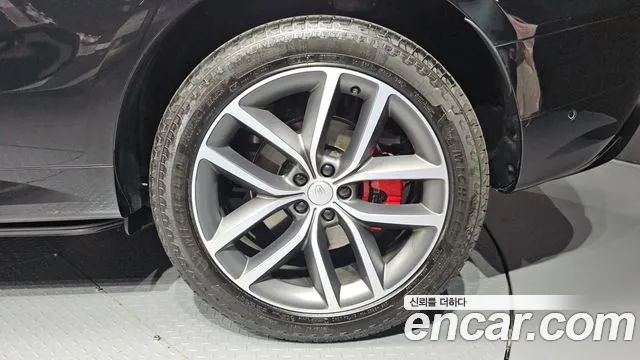 Land Rover Range Rover Sport — Фото автомобиля 19
