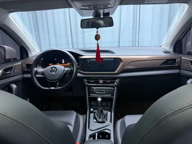 Volkswagen Tharu — Фото автомобиля 11