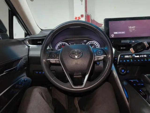 Toyota Harrier — Фото автомобиля 7