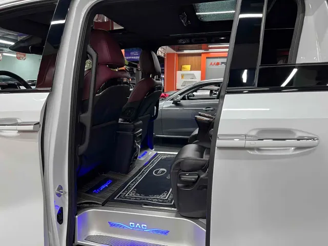 GAC Trumpchi M8 — Фото автомобиля 12