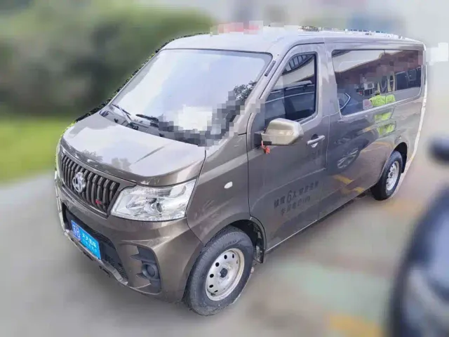 Фотография автомобиля — Changan Ruixing M60