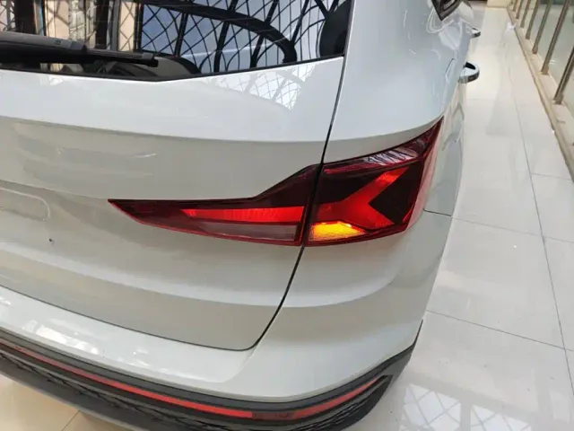 Jetta VS5 — Фото автомобиля 7