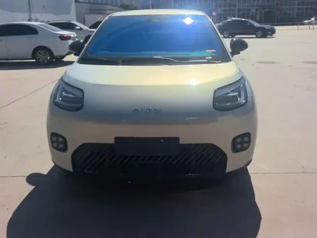 GAC Aion UT — Фото автомобиля 2