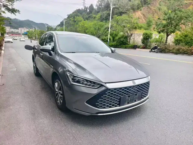 BYD Qin PLUS — Фото автомобиля 23