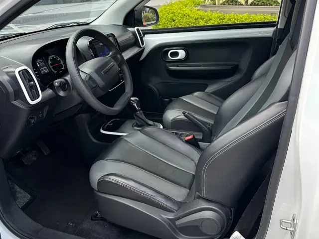 Roewe Clever — Фото автомобиля 6