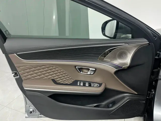 BYD Han — Фото автомобиля 17