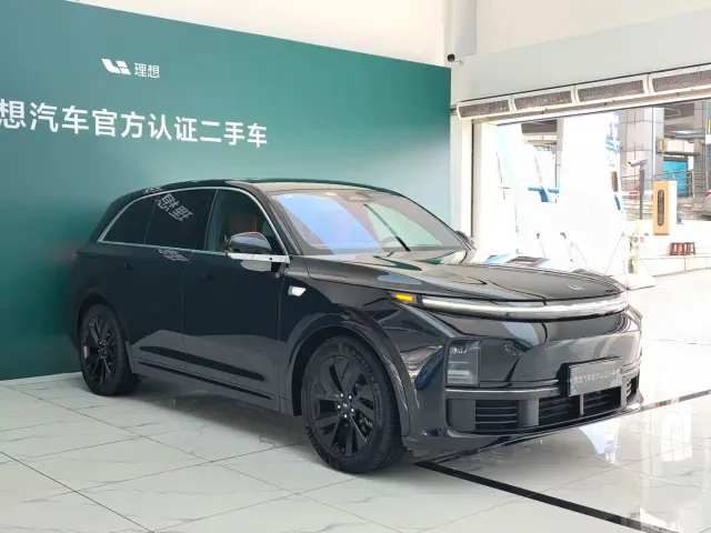 Li Auto L7 — Фото автомобиля 3