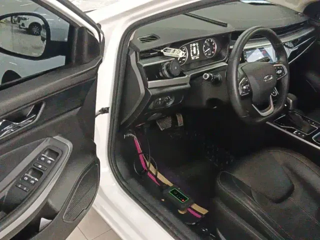 Chery Arrizo 5 — Фото автомобиля 15