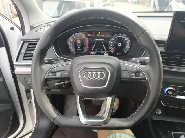 Audi Q5L — Фото автомобиля 10