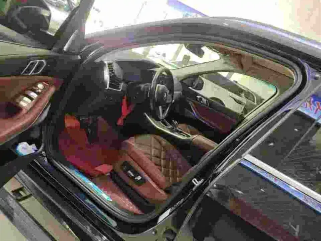 BMW X5 — Фото автомобиля 3