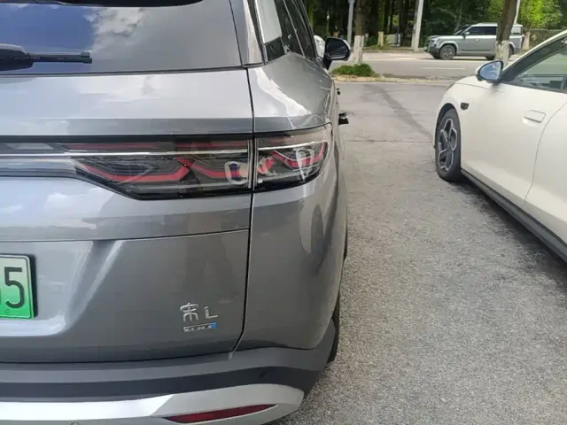 BYD Song L DM-i — Фото автомобиля 7