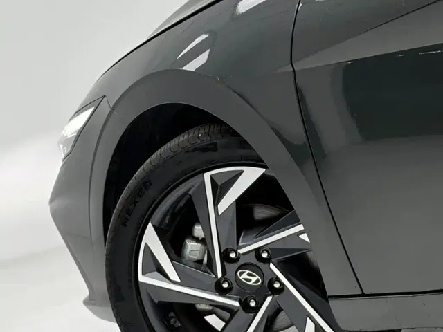 Hyundai Elantra — Фото автомобиля 6