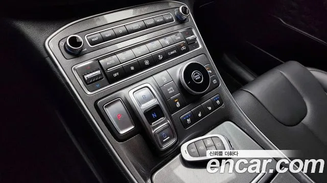 Hyundai Santafe Новый Santa Fe Дизель 2.2 2WD — Фото автомобиля 9