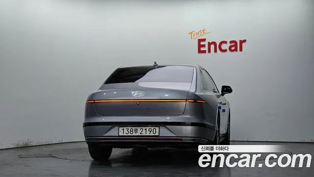 Hyundai Grandeur Grandeur (GN7) 3.5 LPG 2WD (Такси) — Фото автомобиля 4