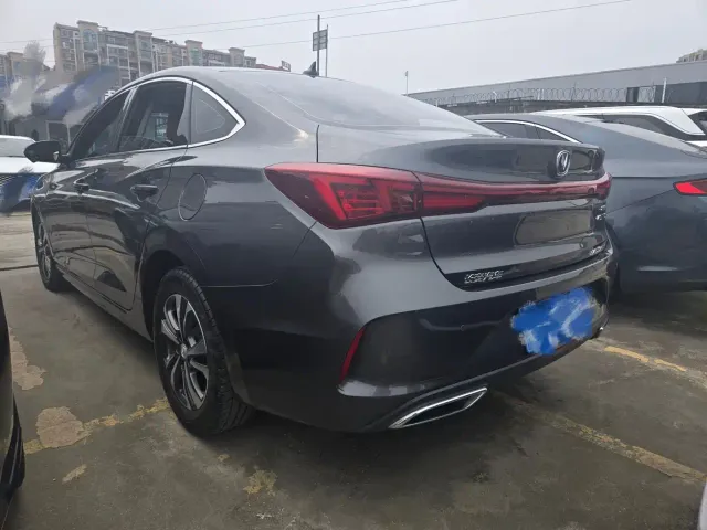 Changan Eado — Фото автомобиля 11