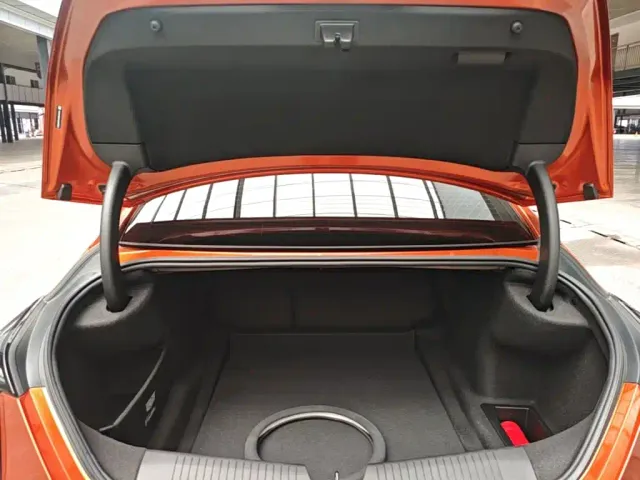 Cadillac CT4 — Фото автомобиля 18