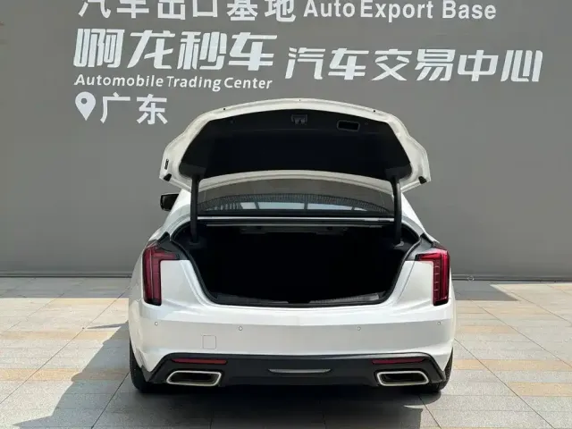 Cadillac CT5 — Фото автомобиля 14